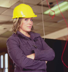 Sarah-Beeny-in-hard-hat Sarah-Beeny-in-hard-hat